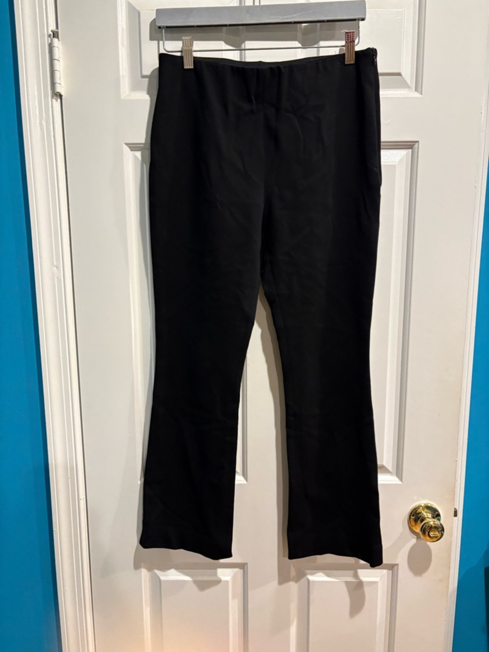 Akris Punto black pants trousers stretched cropped sz 10